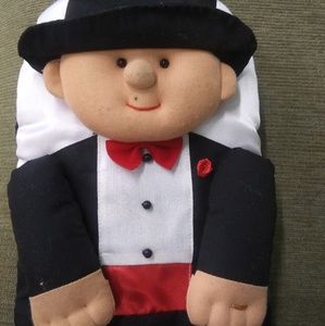 All tuxedos Suits & Blazers come with free gifts